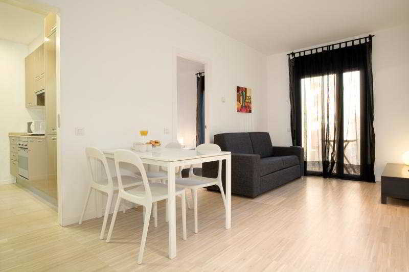 เอ็มเอช อพาร์ตเมนต์ ซานเปา Apartment บาร์เซโลนา ภายนอก รูปภาพ