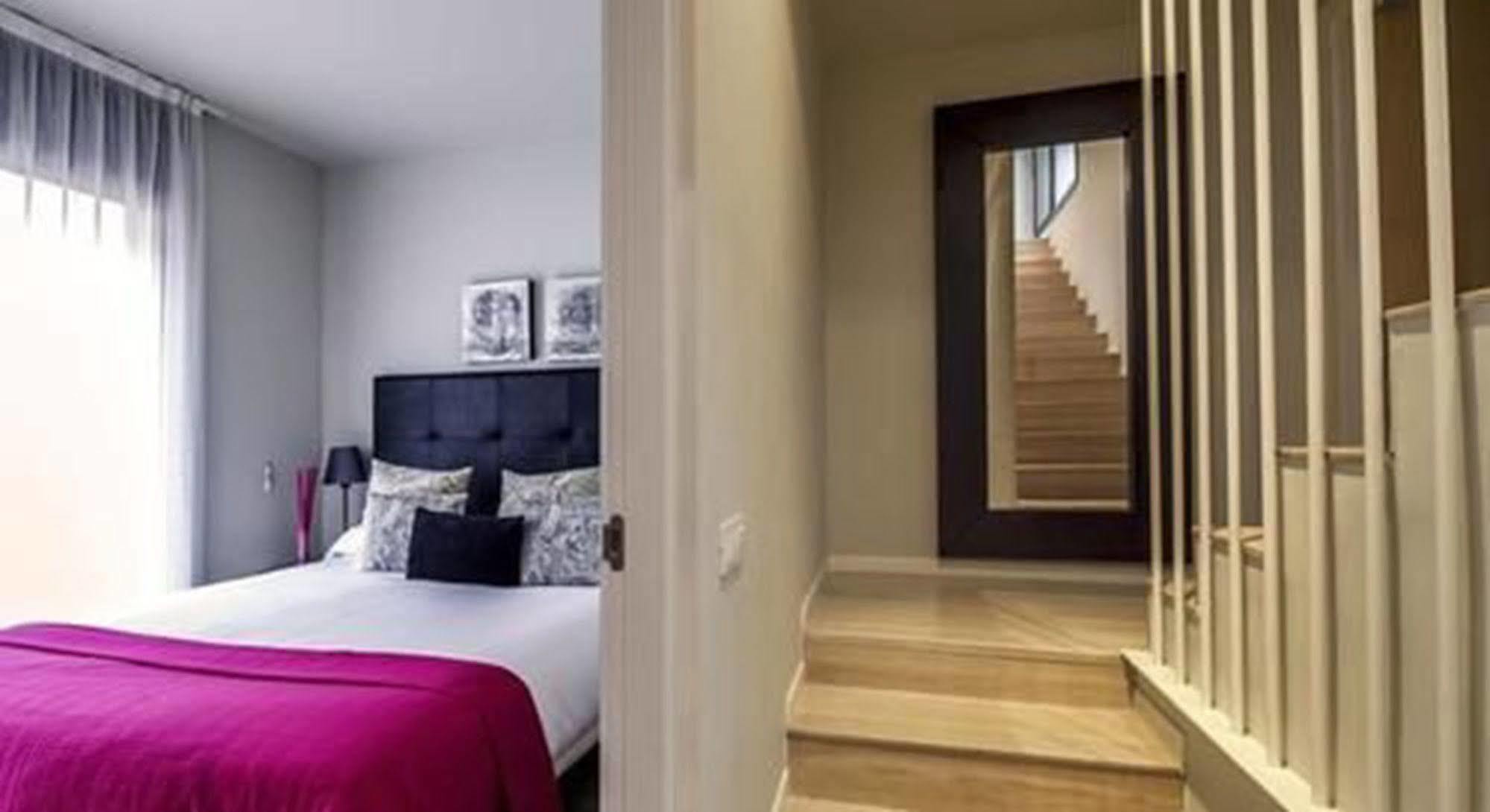 เอ็มเอช อพาร์ตเมนต์ ซานเปา Apartment บาร์เซโลนา ภายนอก รูปภาพ