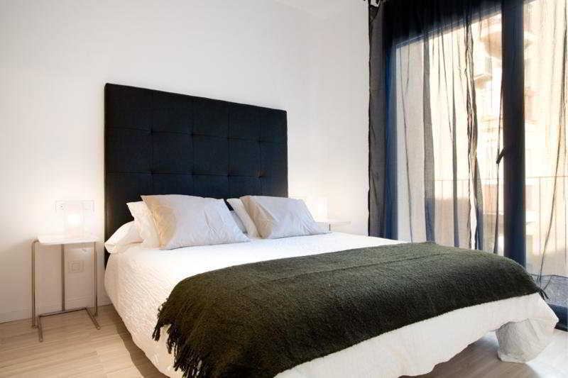 เอ็มเอช อพาร์ตเมนต์ ซานเปา Apartment บาร์เซโลนา ภายนอก รูปภาพ